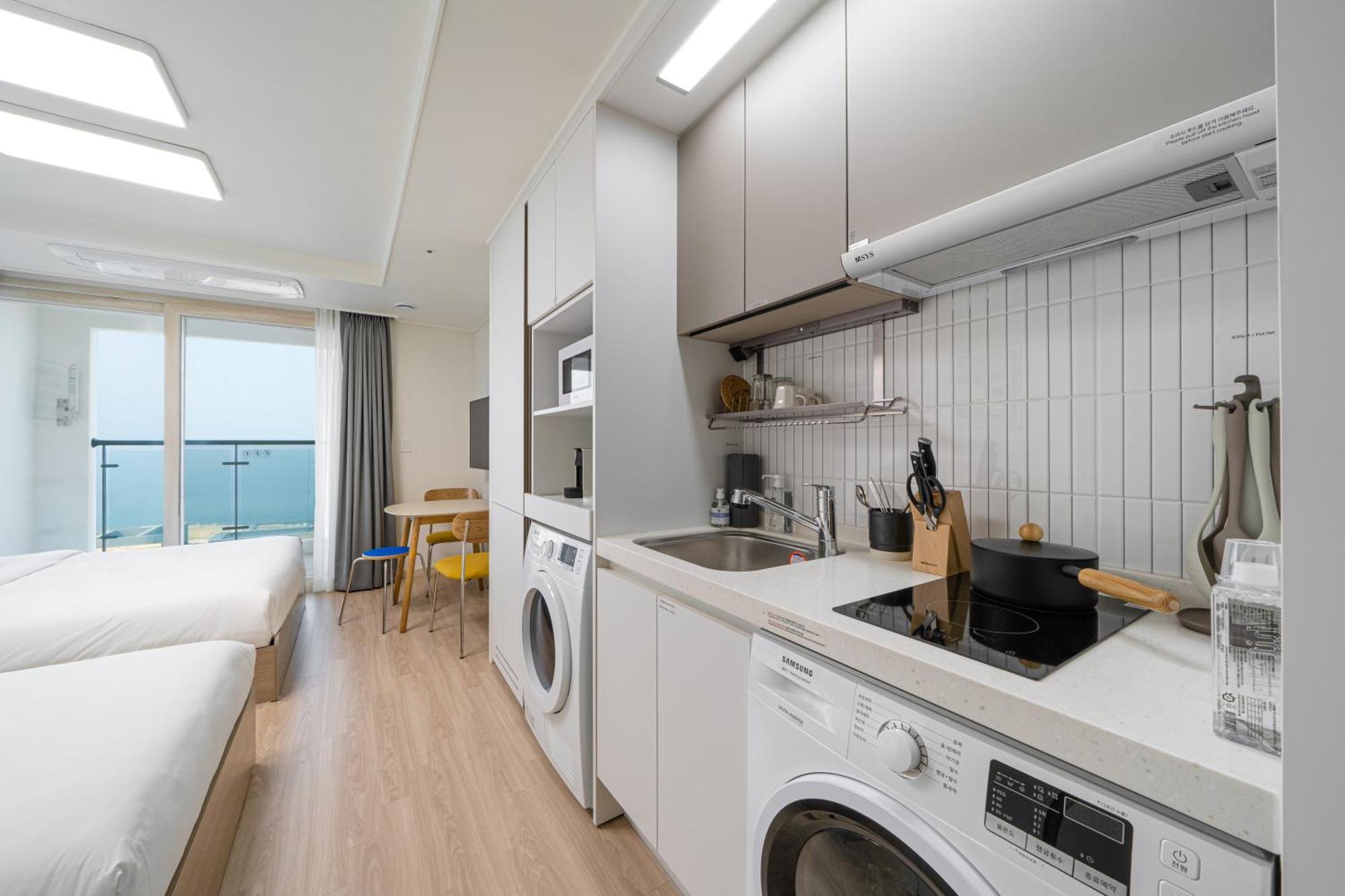 Urbanstay Sokcho Deungdae Beach Room photo